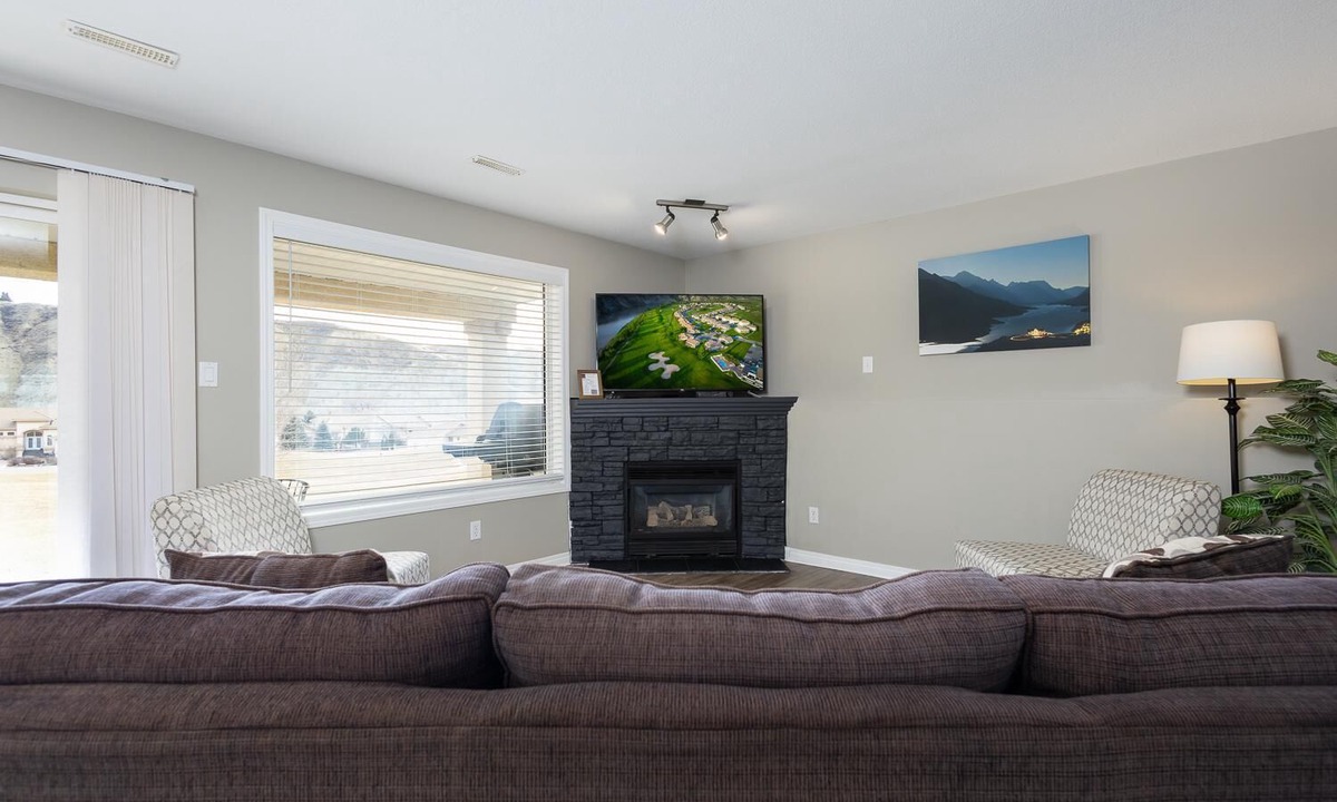 Lethbridge Condo | Paradise Canyon Golf Resort - Signature Walkout Condo 382