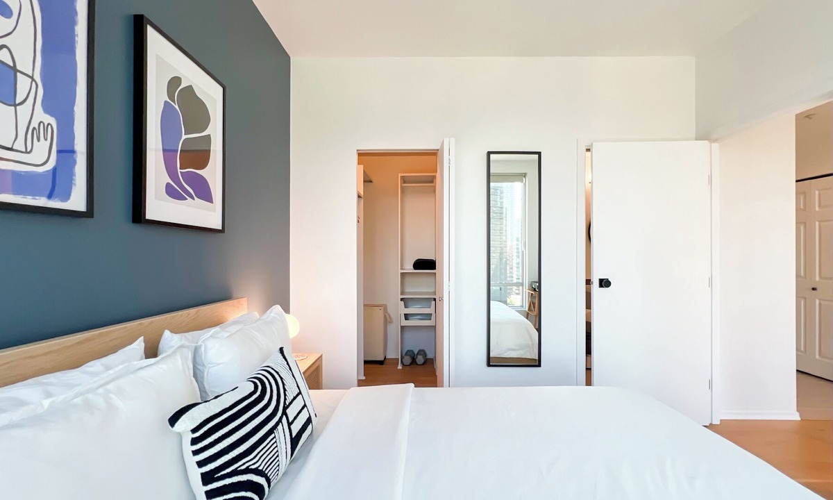Downtown Vancouver Condo | Stunning 1-Bedroom Condo in the Heart of Vancouver