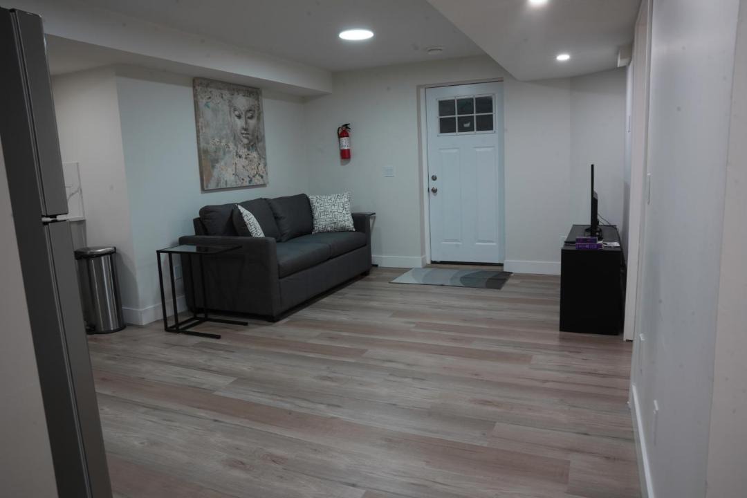 Northwest Calgary House | Feels like home- Spacious and cozy 2 bedroom basement suite