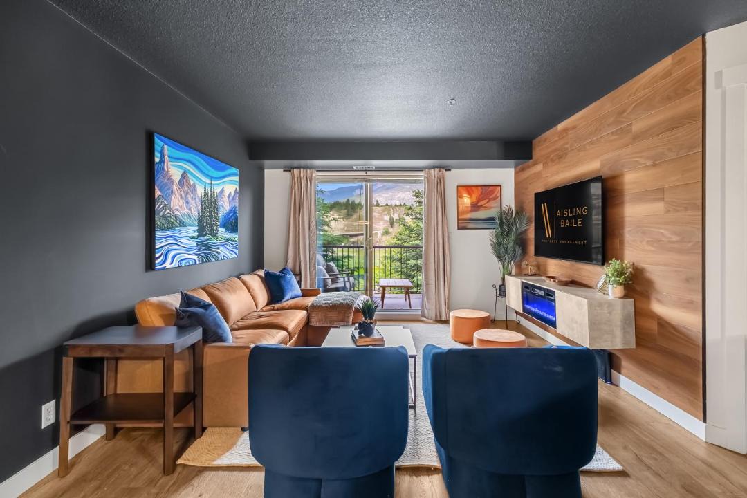 Invermere Apartment | Velvet Noir | Outdoor Pool | Hot Tub | Gym | Pets