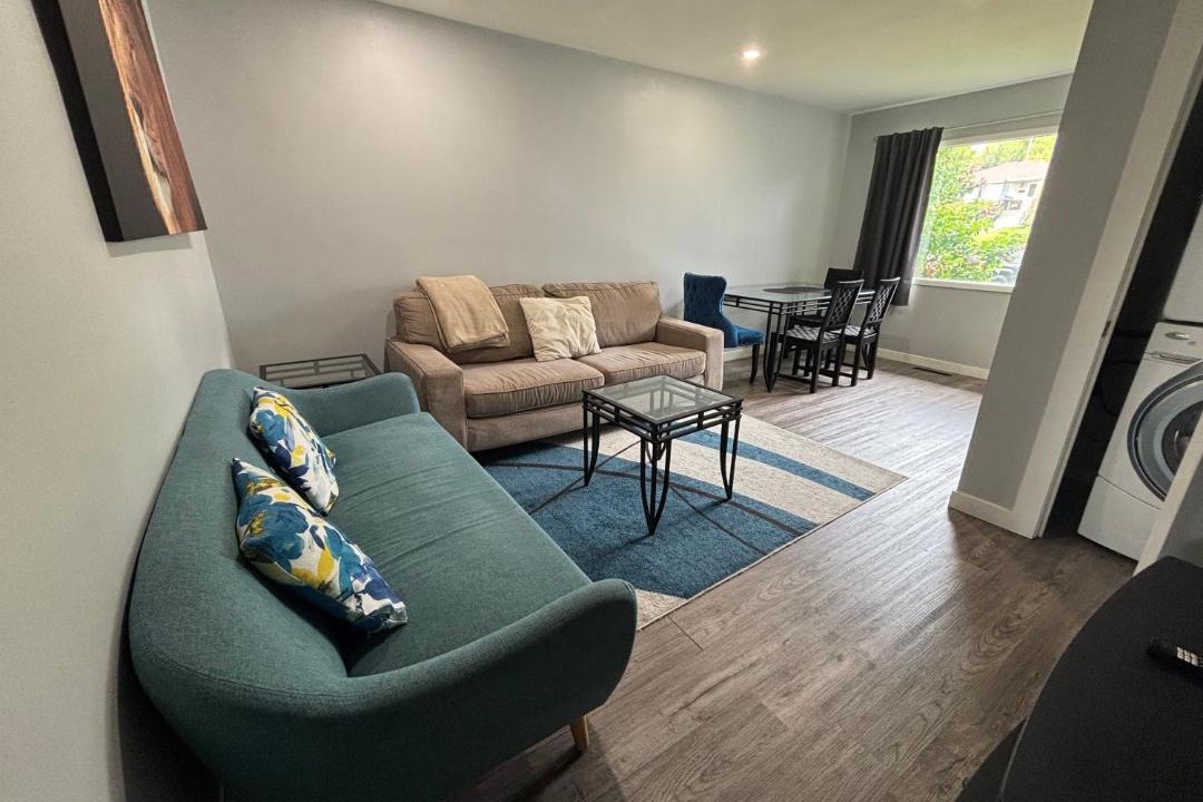 Highland Park Apartment | Cute Highland Park(Upper-A-Unit)