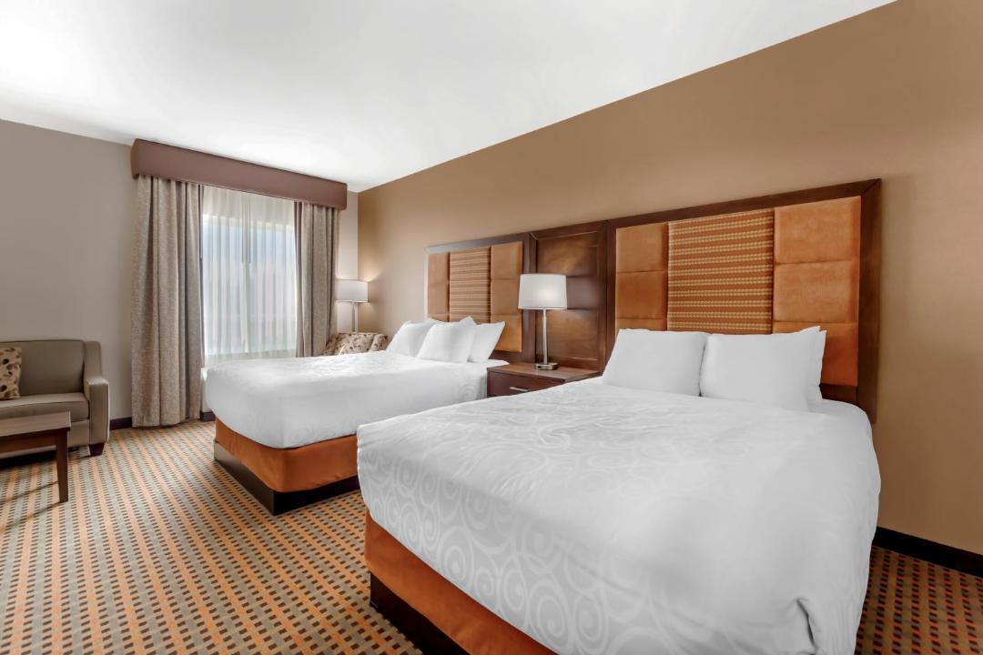 Hinton Hotel | Best Western Plus Hinton Inn & Suites