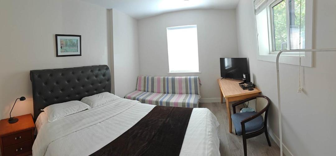 Dundarave House | Quiet Suites Up to 8 Guests Near DTVan Monthly Option