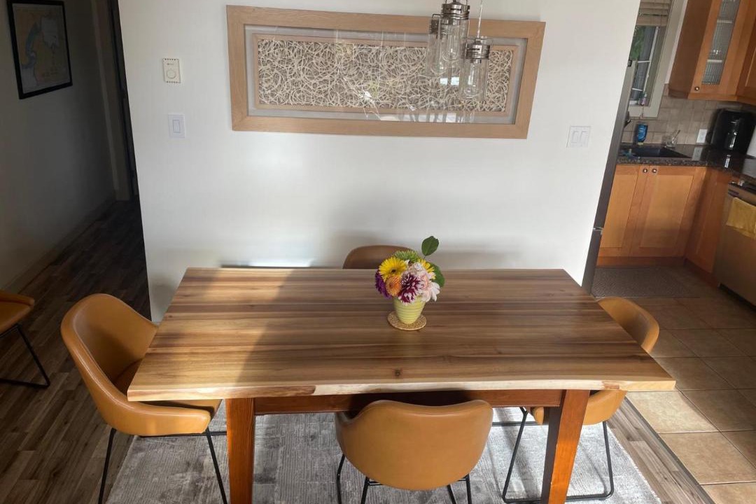Sooke House | Sooke Harbour Hideaway - Luxurious Vacation Rental