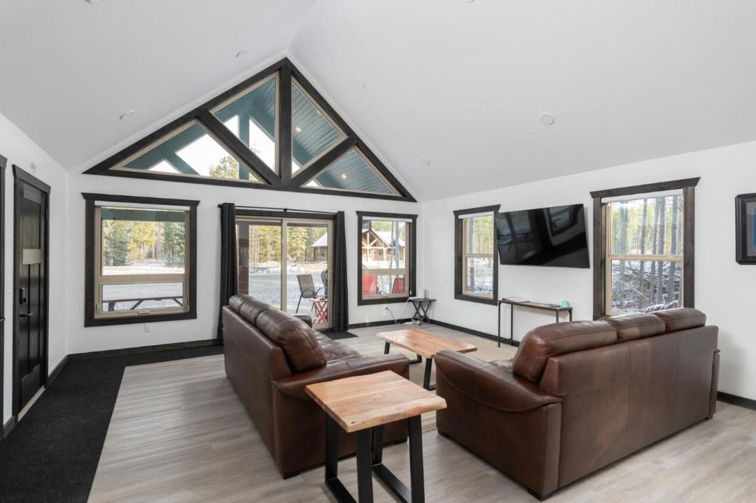 Valemount House | The Sundance Cabin