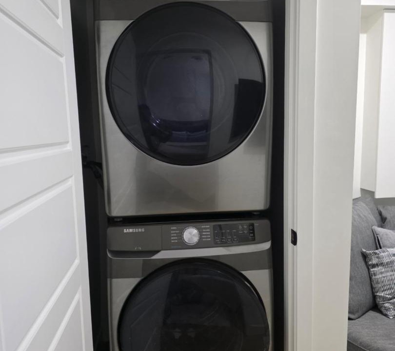 West Edmonton Apartment | Modern 1BRM Private Suite - Free Parking- Near Henday - Pets Welcome