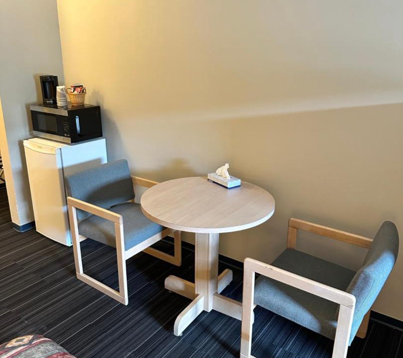 Enderby Hotel | Fortunes Landing Motor Inn