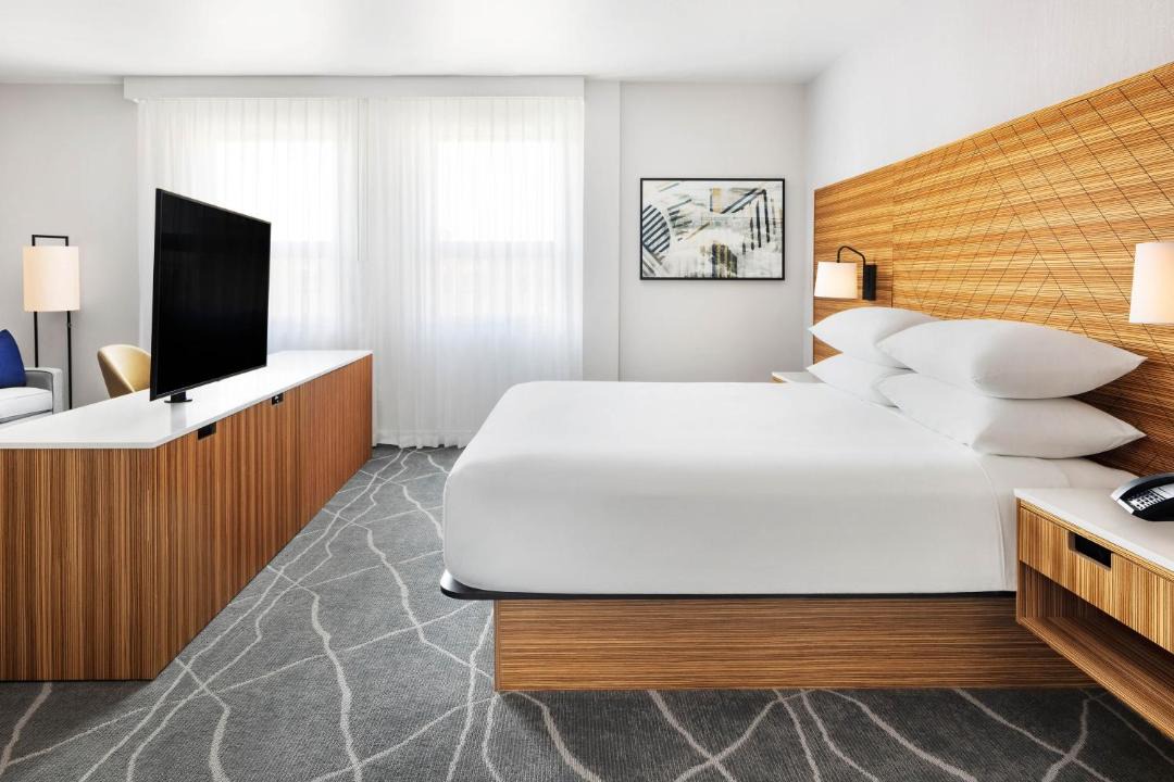 Grande Prairie Hotel | Delta Hotels by Marriott Grande Prairie Airport