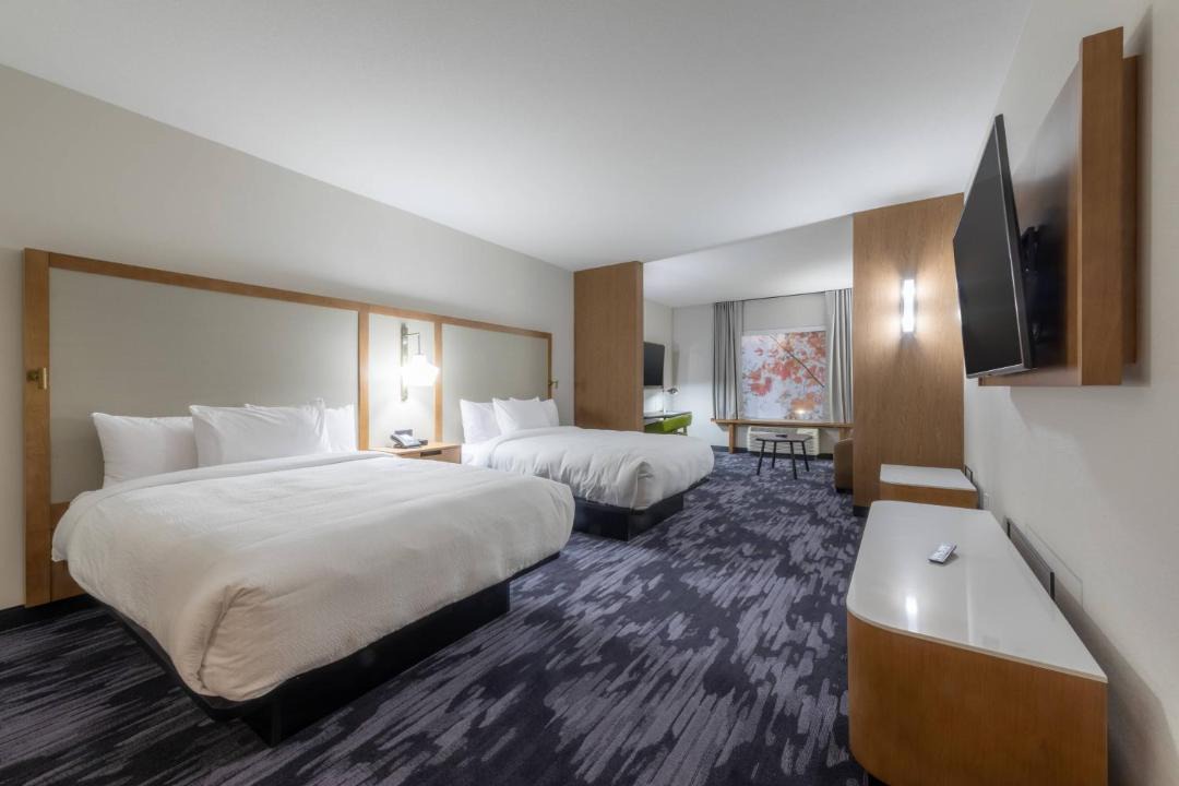 Salmon Arm Hotel | Fairfield Inn & Suites by Marriott Salmon Arm