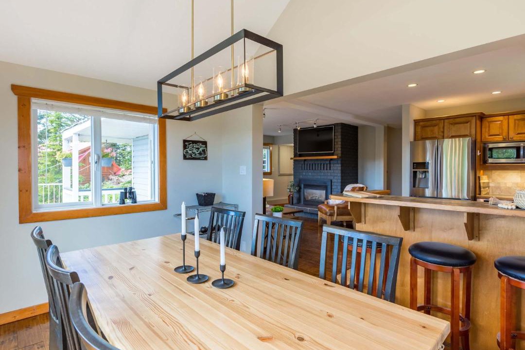 Silver Star Mountain House | The Alpine I No Service Fee's I Ski-in Ski-Out I