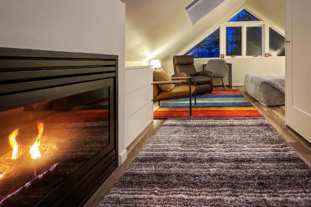 Denman Island Apartment | Manna House