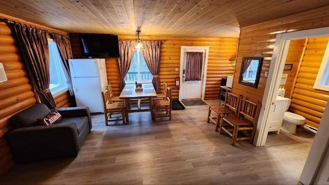 Revelstoke Cabin | Mt. Revelstoke Alpine Chalets