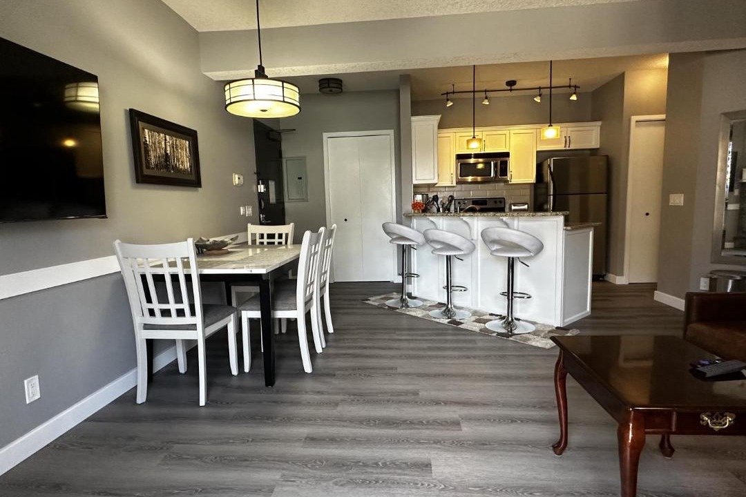 Canmore Apartment | Luxury Two Queen Beds Condo - Grande Rockies Resort Indoor Parking Pool Hot tub GYM