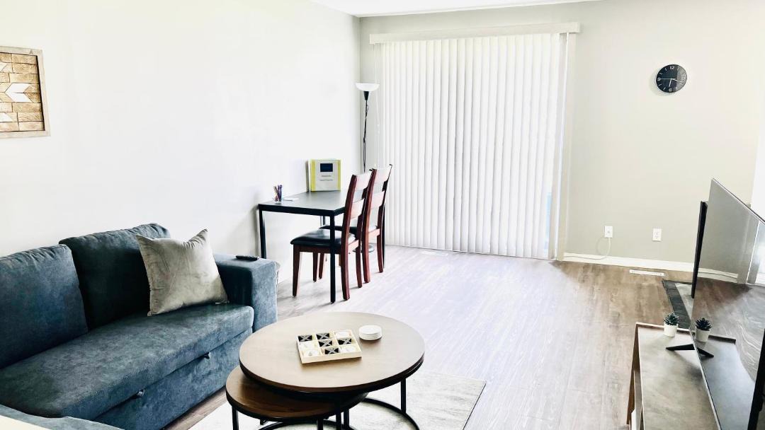 Camrose Apartment | Lovely 2 Bedroom apartment