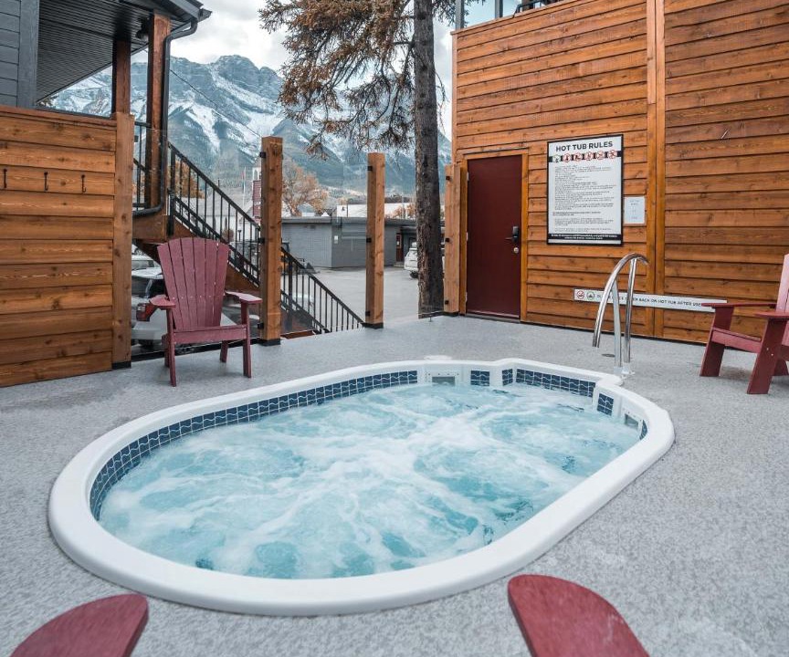 Town Centre Hotel | Lamphouse By Basecamp