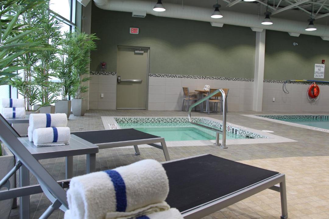 Cold Lake Hotel | Holiday Inn Express & Suites Cold Lake by IHG