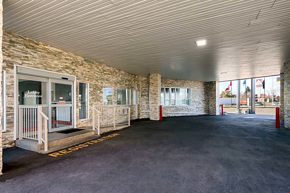 Photo of Buildings in Medicine Hat