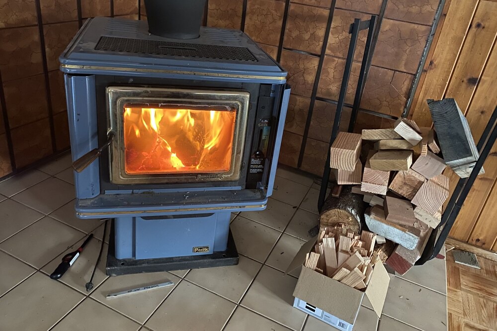 Photo of Livingroom in Genoa Bay