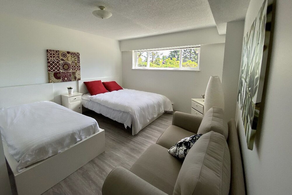 Photo of Bedroom in Hollyburn