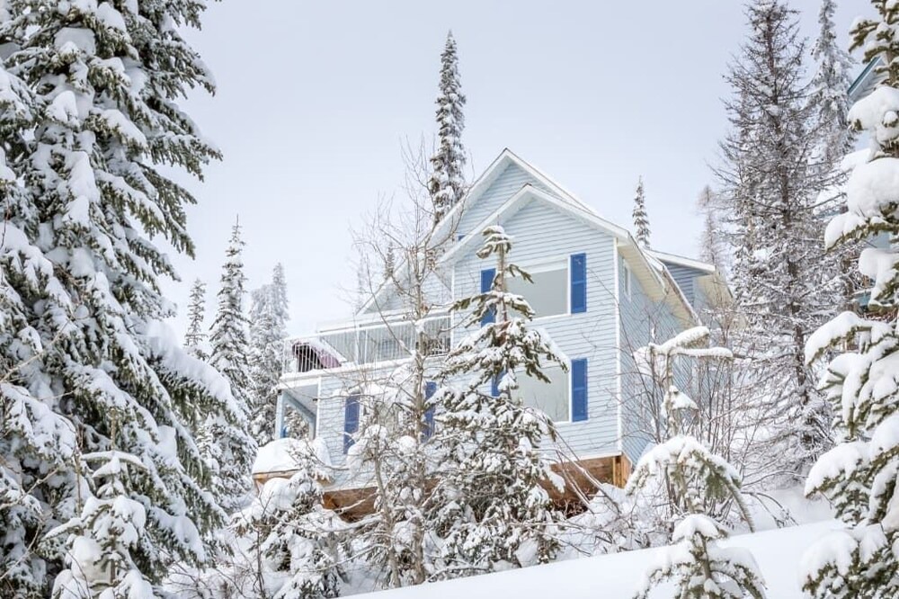 Photo of Outdoor in Silver Star Mountain