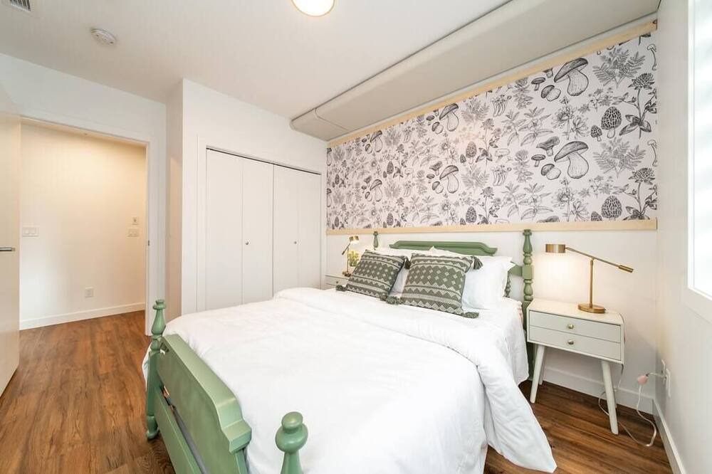 Photo of Bedroom in North Central Edmonton