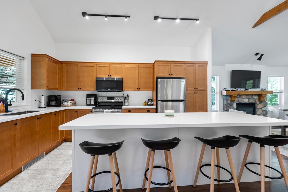 Photo of Kitchen in Lindell Beach
