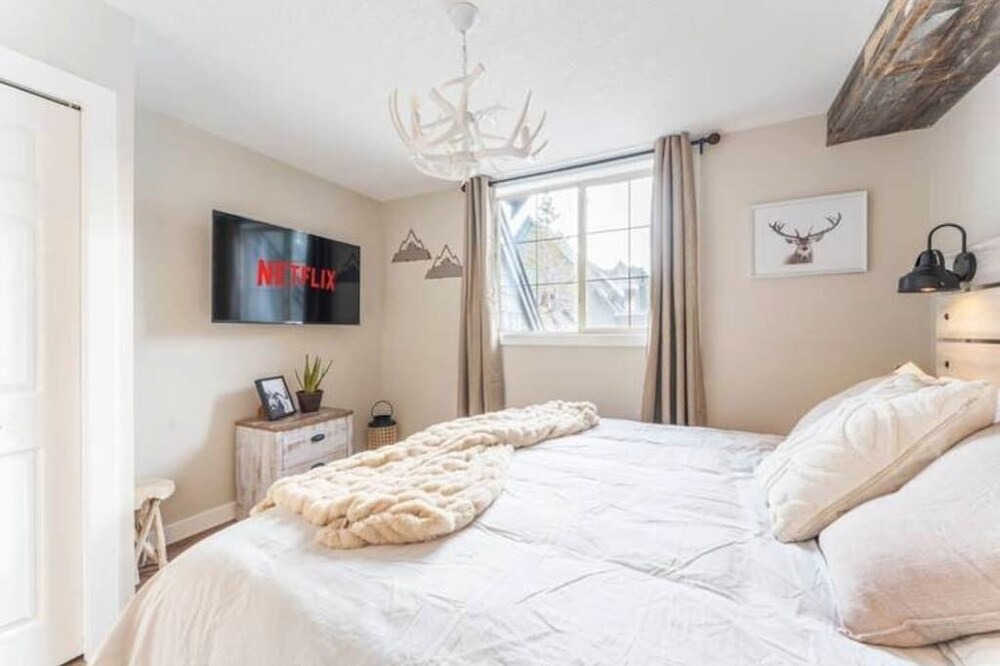 Photo of Bedroom in Canmore
