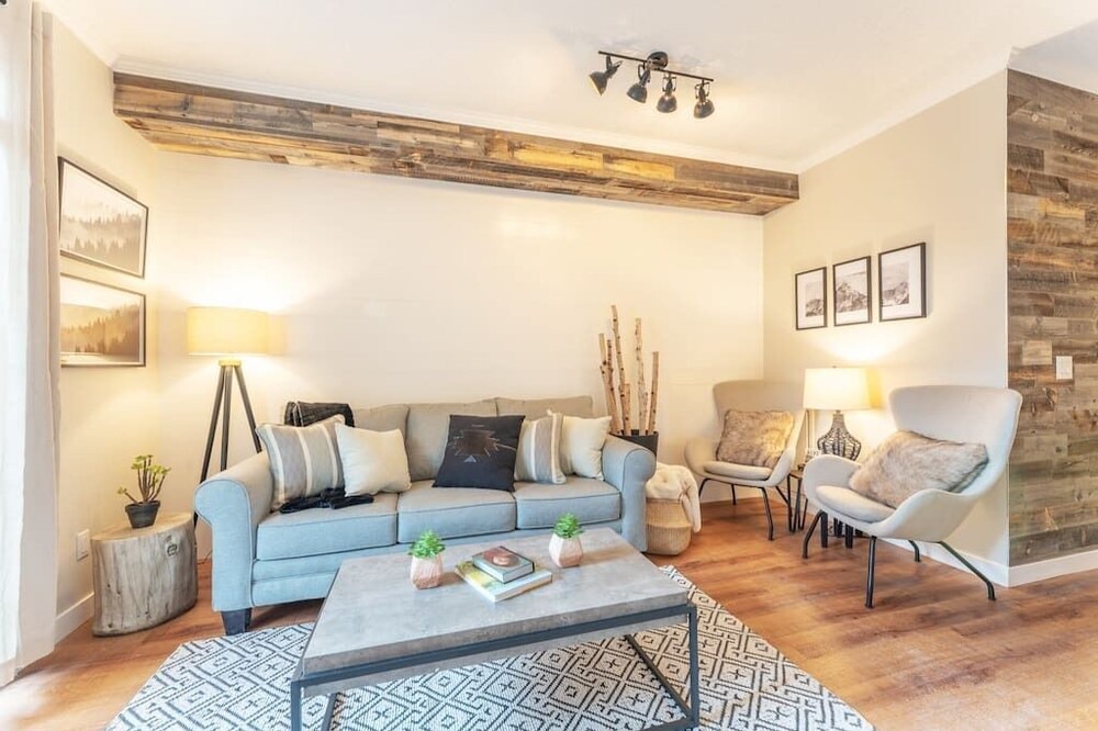 Photo of Livingroom in Canmore