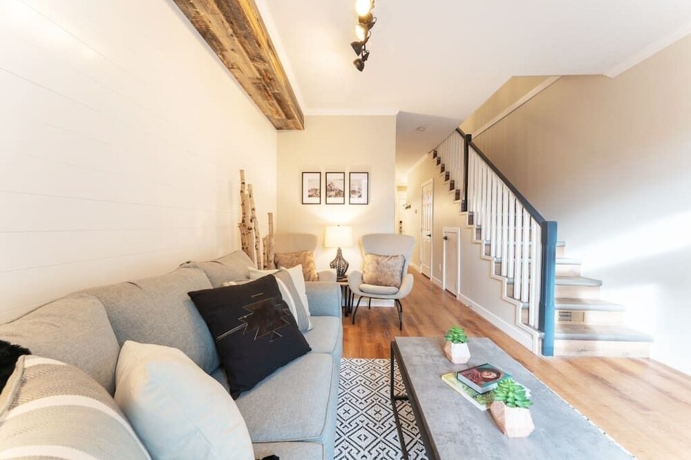 Photo of Livingroom in Canmore