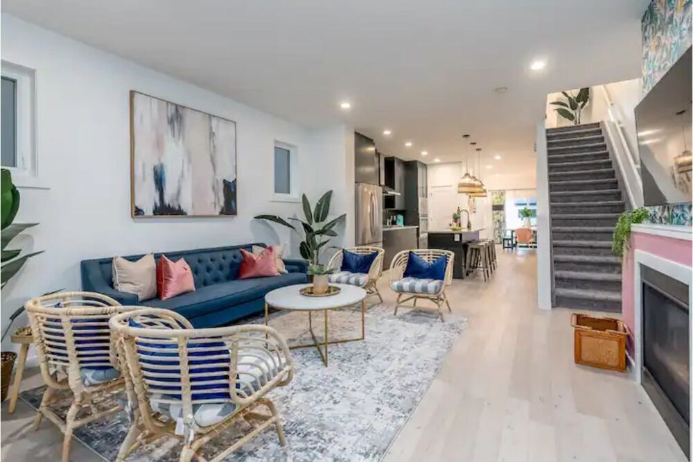 Photo of Livingroom in Northwest Edmonton
