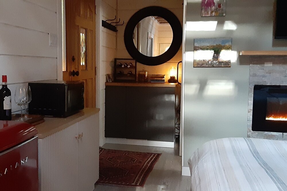 Photo of Bedroom in Mayne Island
