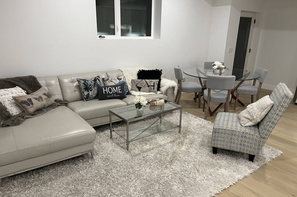 Photo of Livingroom in Central Okanagan