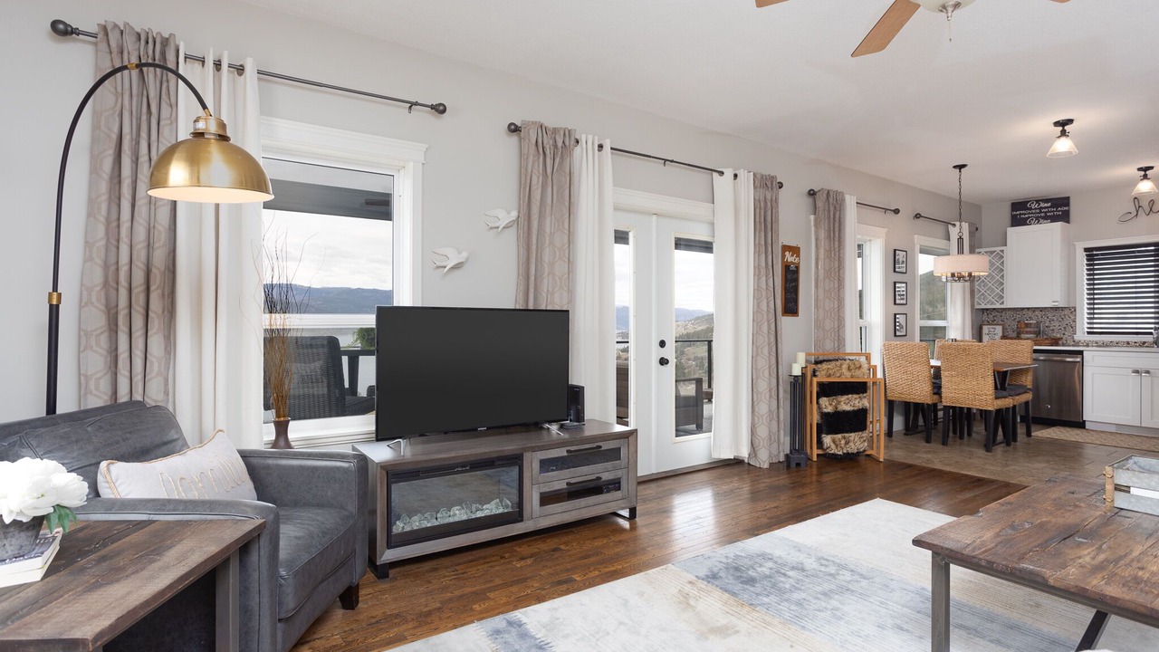 Photo of Livingroom in Central Okanagan