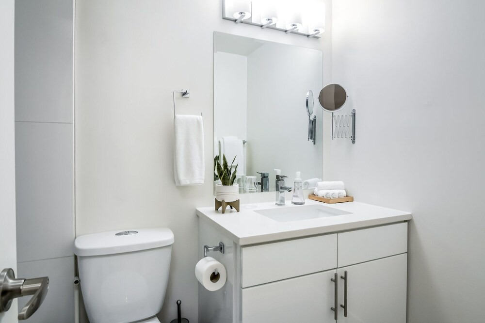 Photo of Bathroom in Mill Lake