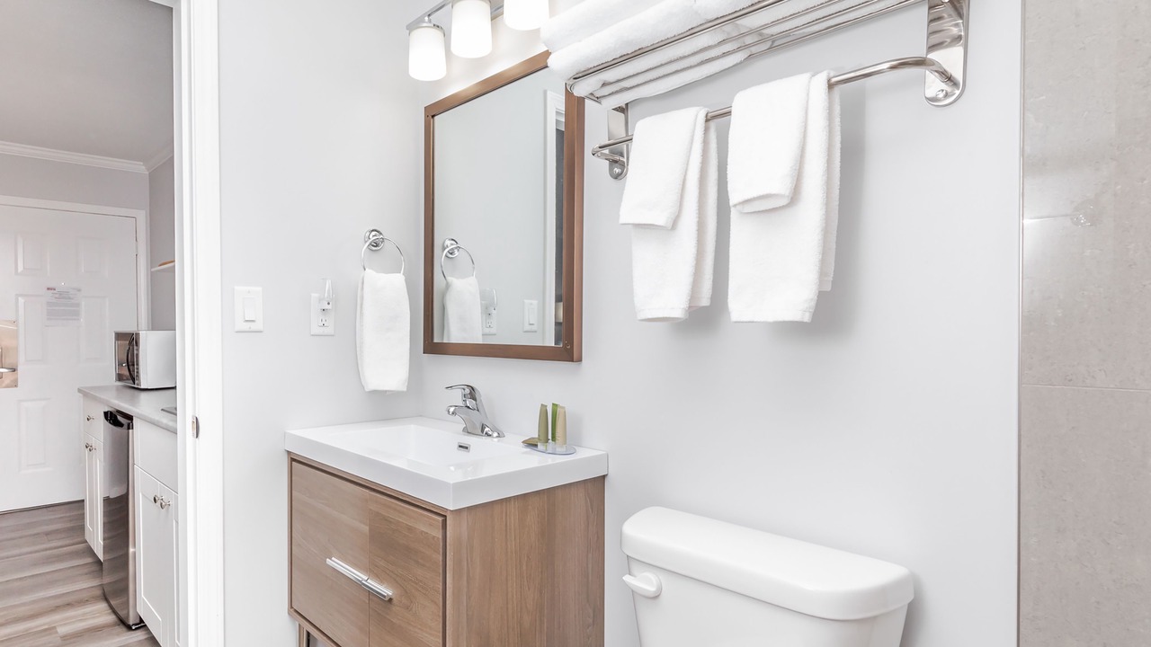 Photo of Bathroom in Osoyoos
