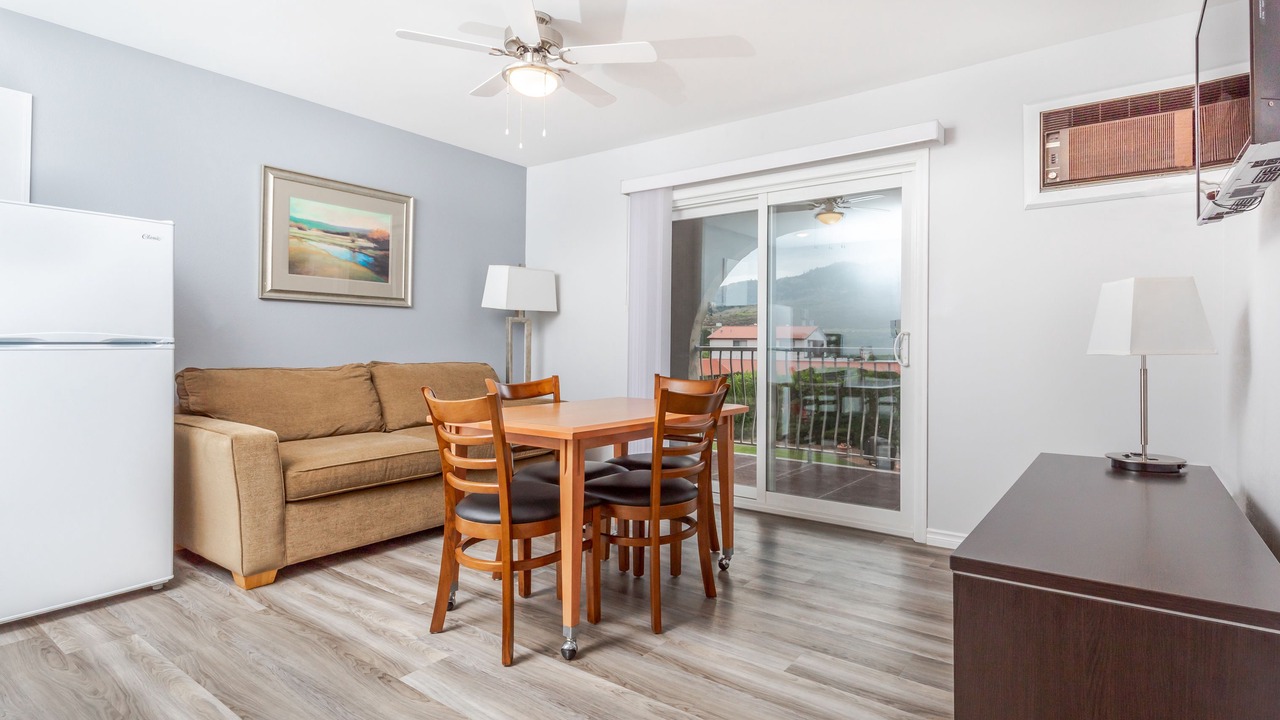 Photo of Livingroom in Osoyoos