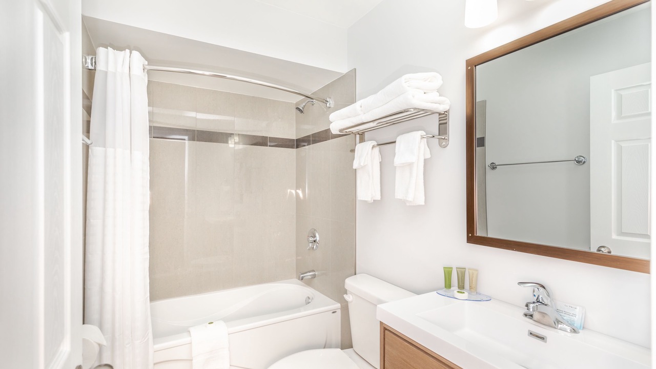 Photo of Bathroom in Osoyoos