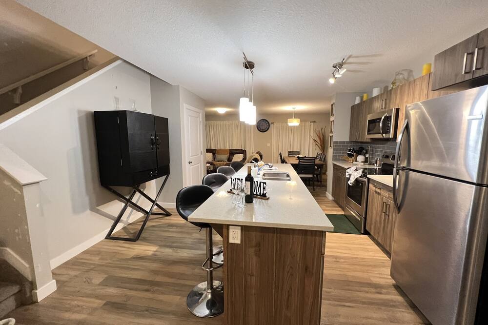 Photo of Others in West Edmonton