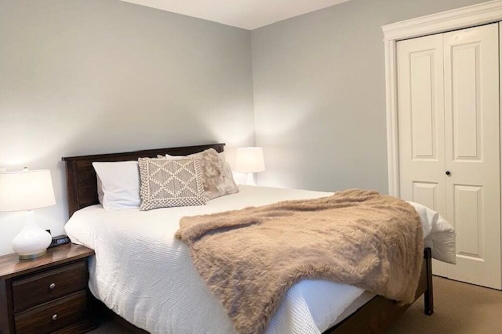 Photo of Bedroom in Sicamous
