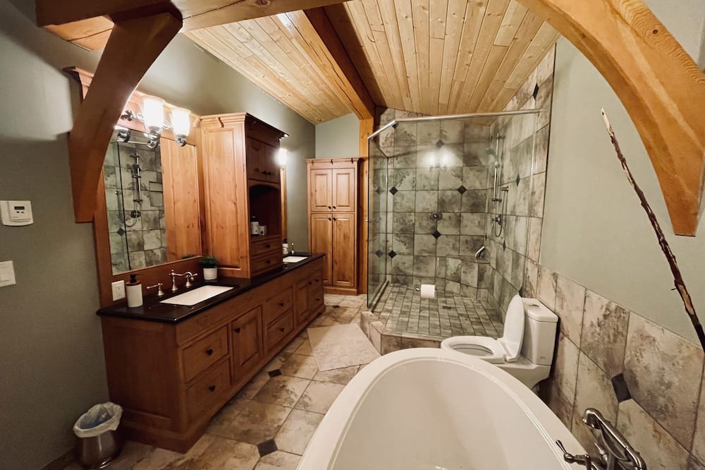 Photo of Bathroom in Sun Peaks