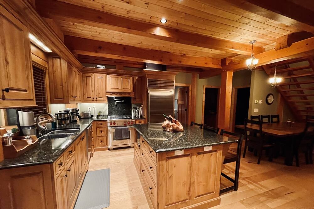 Photo of Kitchen in Sun Peaks