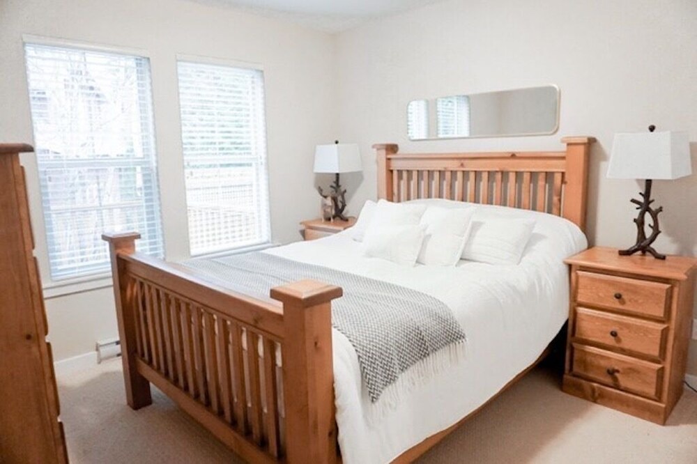 Photo of Others in Lindell Beach