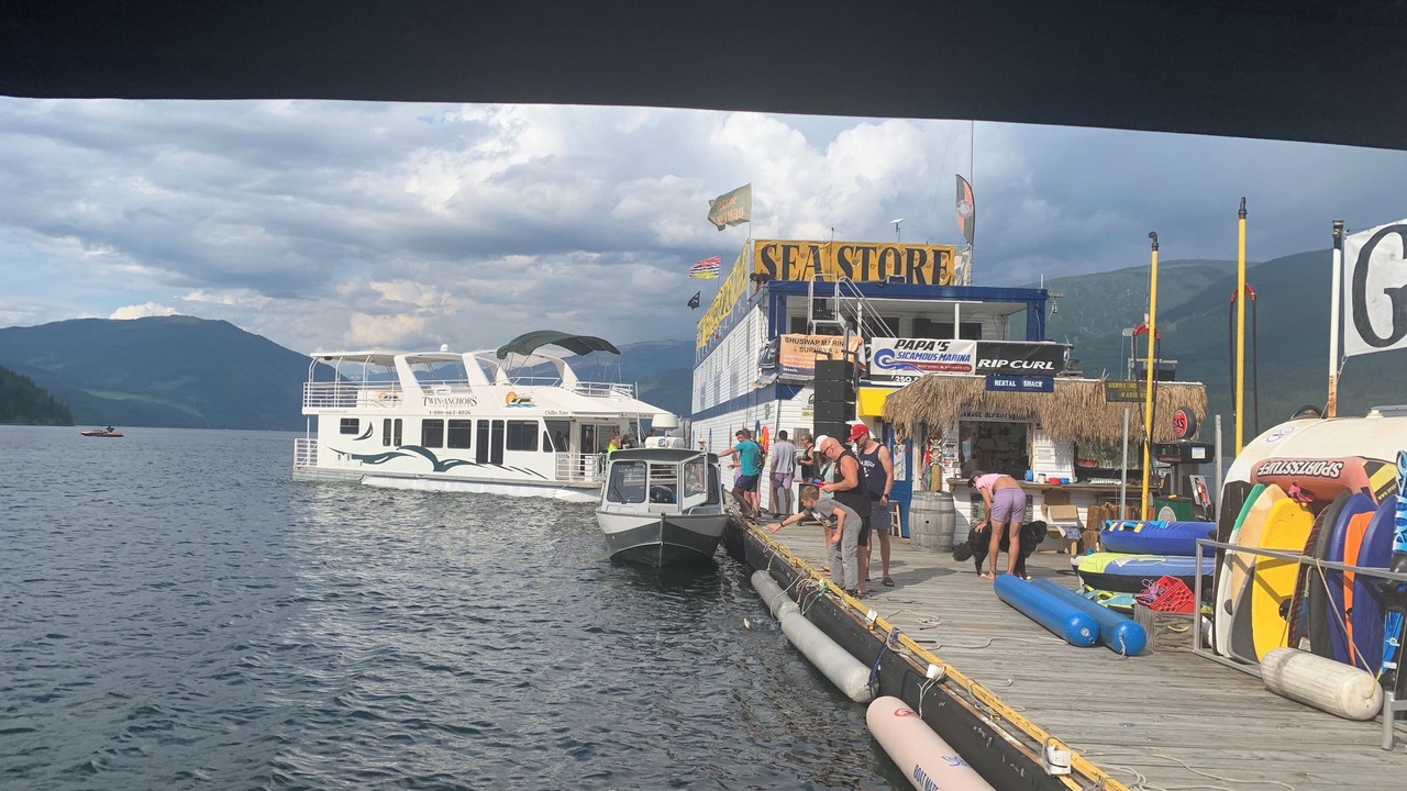 Photo of Others in Blind Bay