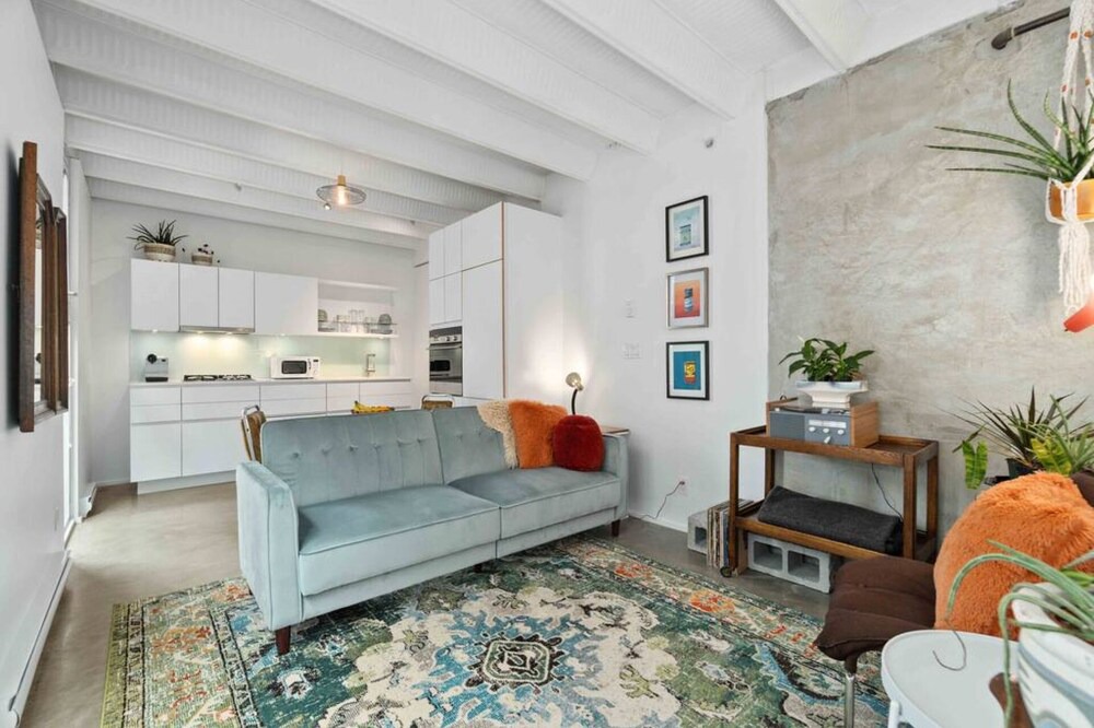 Photo of Livingroom in Chinatown