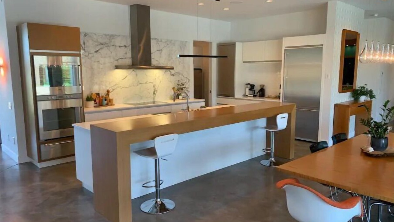 Photo of Kitchen in Southeast Kelowna