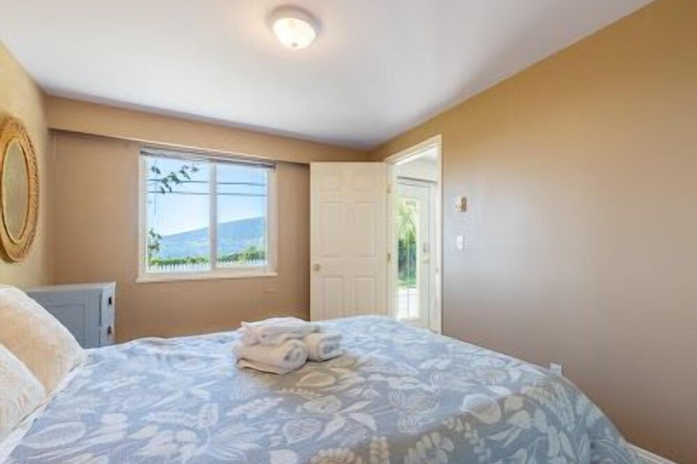 Photo of Bedroom in Canyon Heights