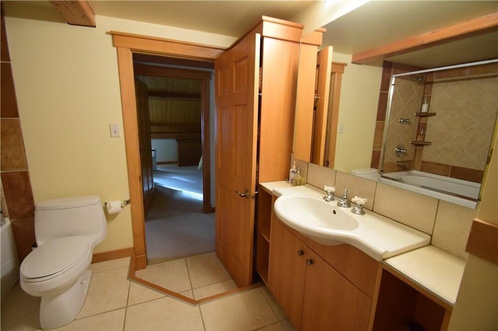 Photo of Bathroom in Forest Ridge Estates