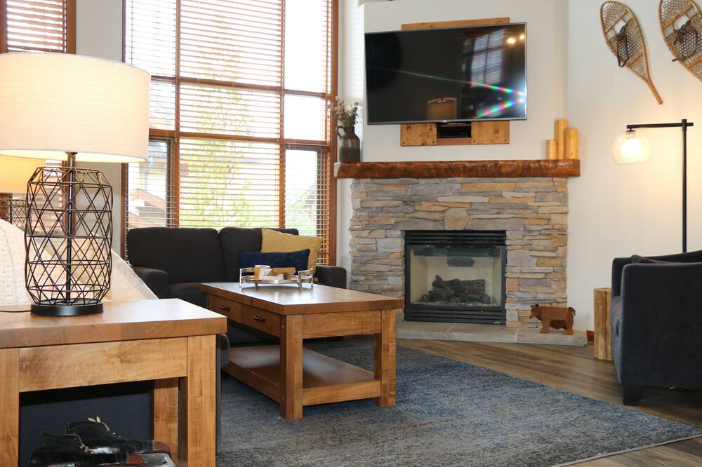 Photo of Livingroom in Sun Peaks