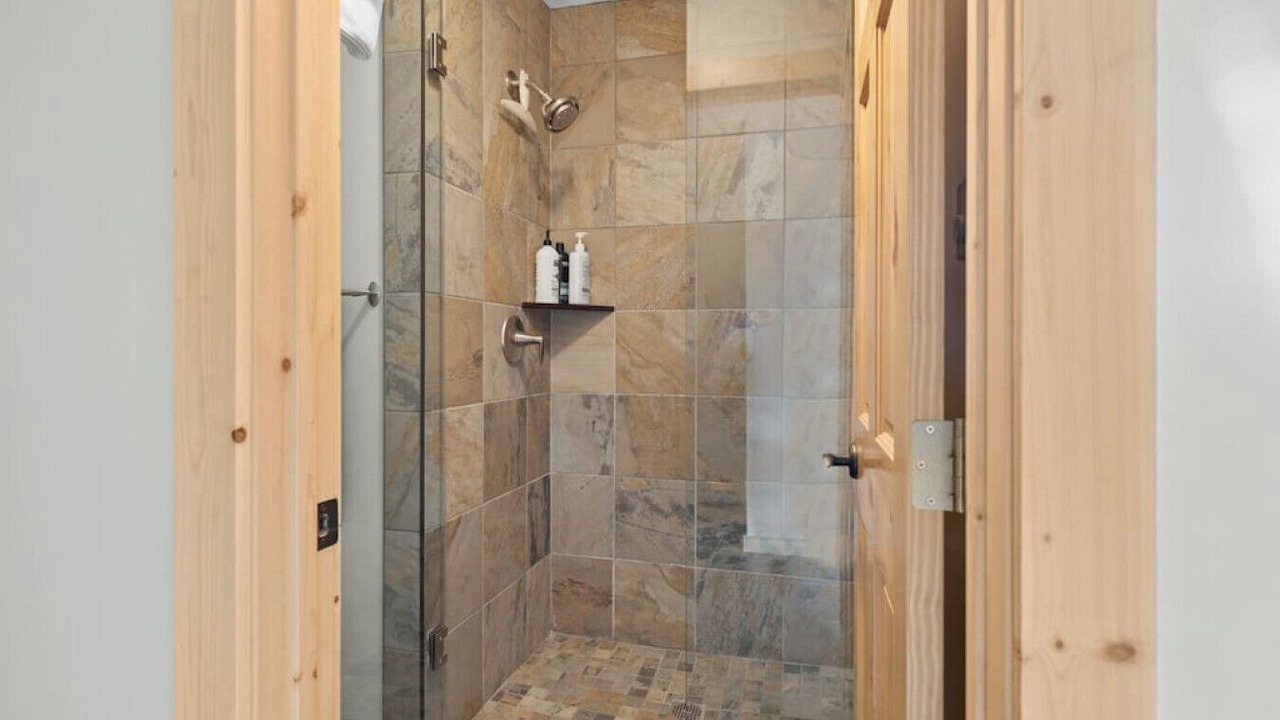 Photo of Bathroom in Invermere