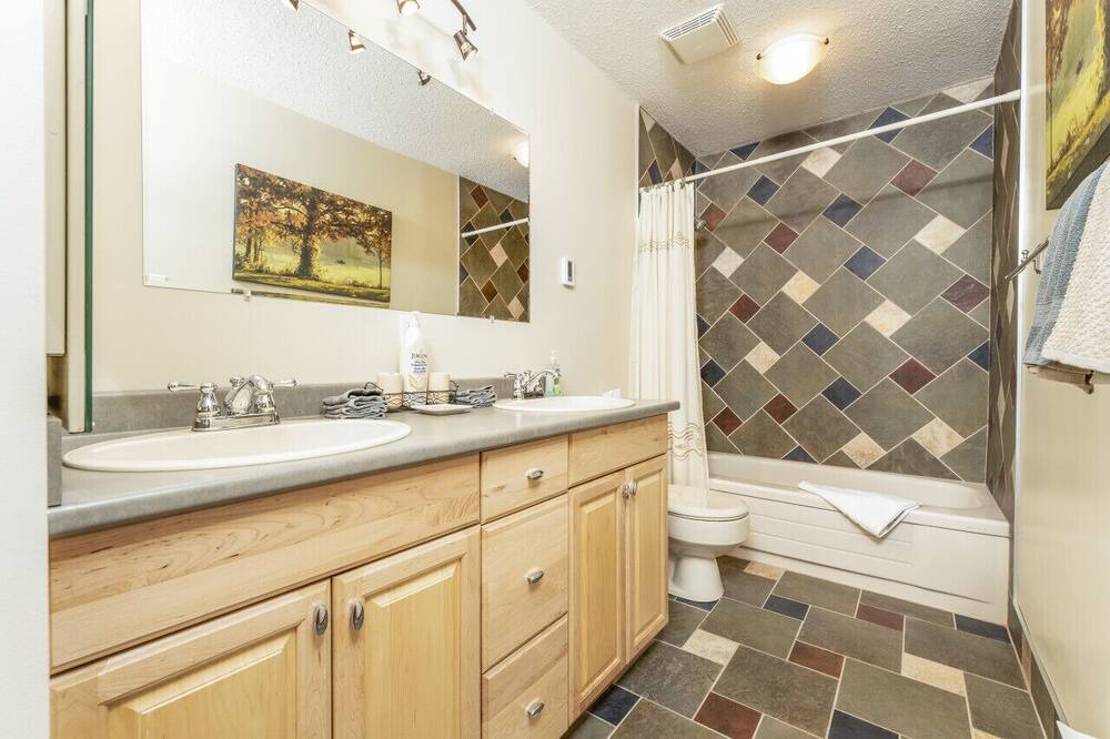 Photo of Bathroom in Windermere